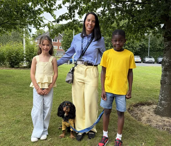 Wear Yellow Supports Pets As Therapy
